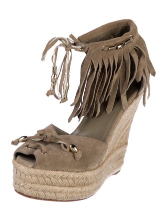 Gucci Suede Fringe Trim Accent Pumps