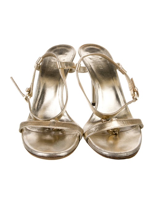 Gucci Marina Chain Accent Leather T-Strap Sandals