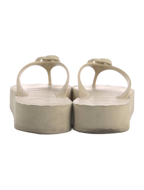 Gucci Double G Logo Rubber Flip Flops