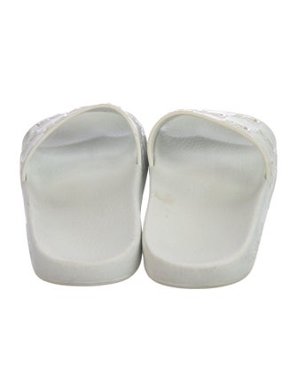 Gucci GG Logo Rubber Slides