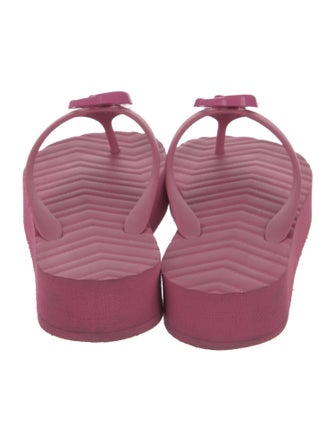 Gucci Running GG Logo Rubber Flip Flops