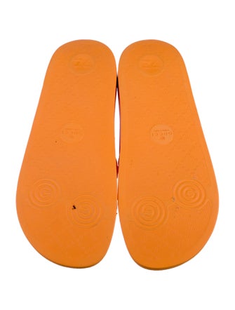 Gucci GG Signature Rubber Slides