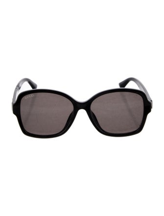 Gucci Oversize Tinted Sunglasses