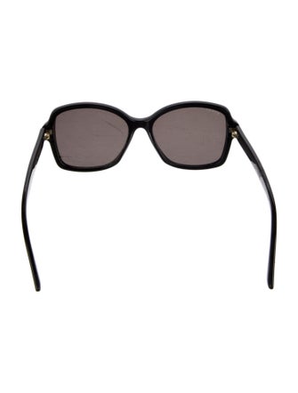 Gucci Oversize Tinted Sunglasses
