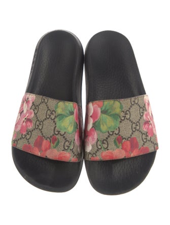 Gucci GG Canvas Canvas Slides