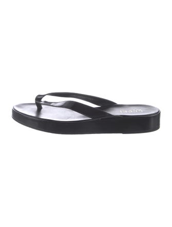 Gucci Leather Flip Flops