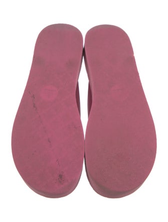 Gucci Running GG Logo Rubber Flip Flops