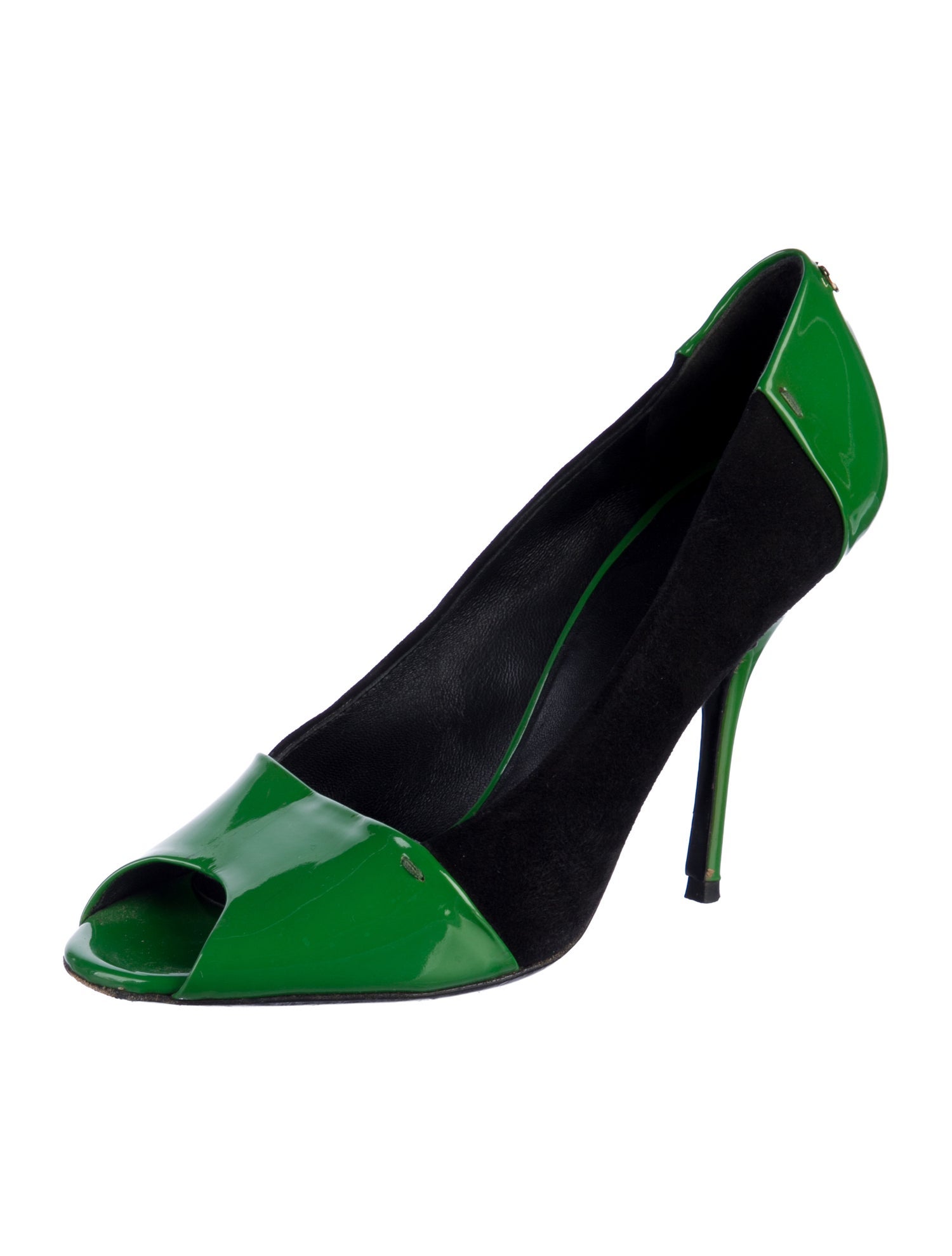 Gucci Sukey Logo Patent Leather Pumps