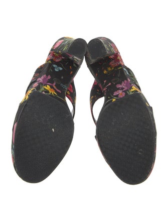 Gucci Flora Knight Print Canvas Slides