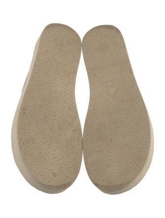 Gucci Double G Logo Rubber Flip Flops