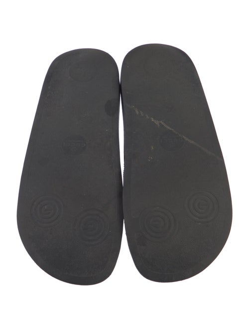 Gucci GG Supreme Slides