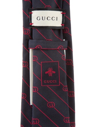 Gucci patterned silk tie