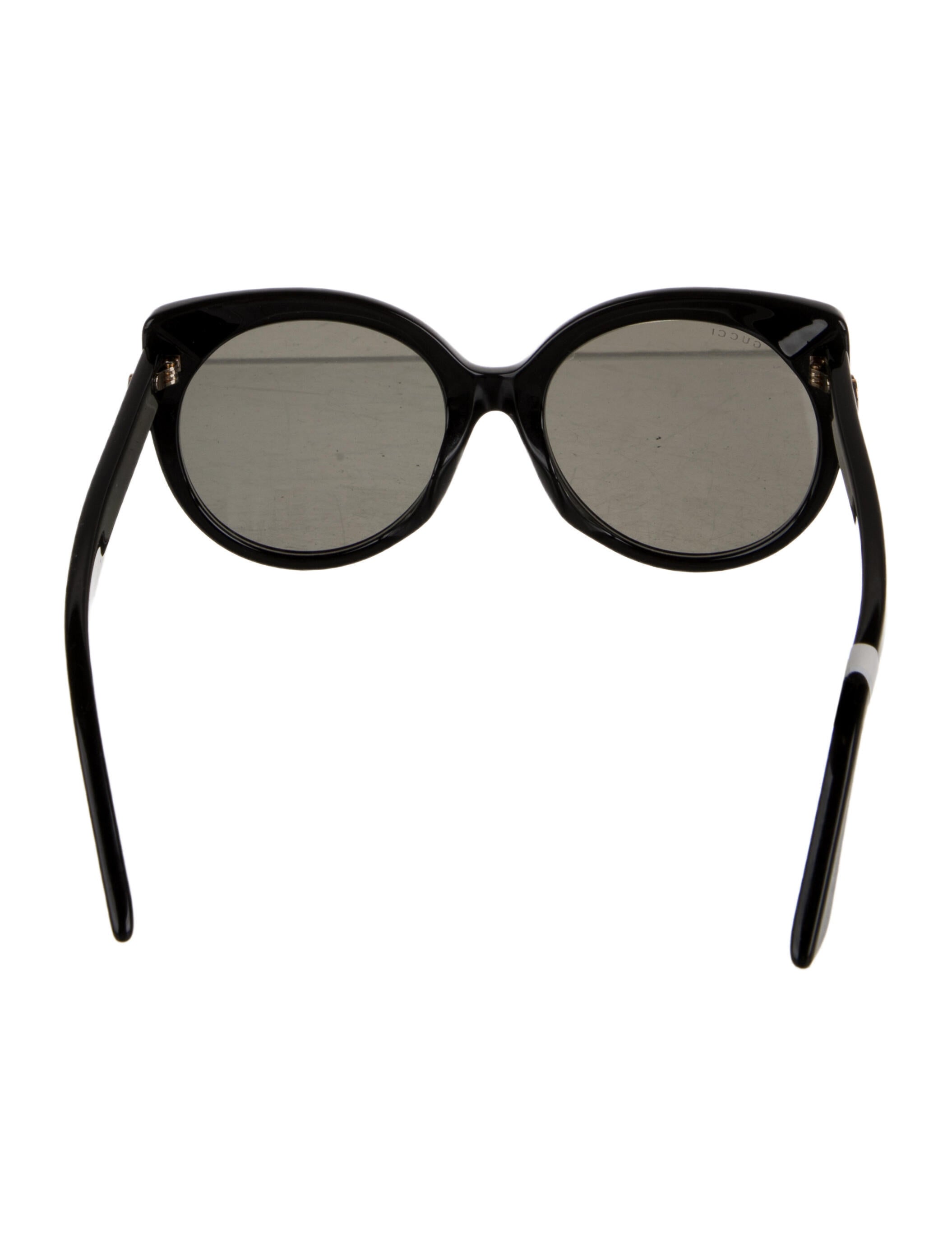 Gucci Oversize Tinted Sunglasses