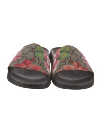 Gucci GG Supreme Slides