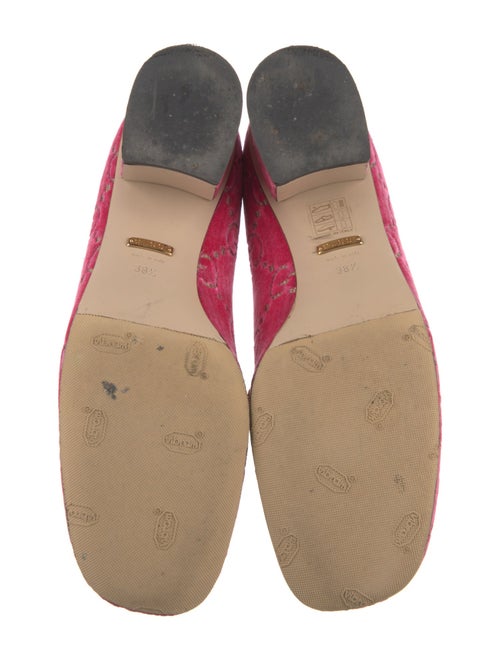 Gucci Chain-Link Accent Velvet Pumps