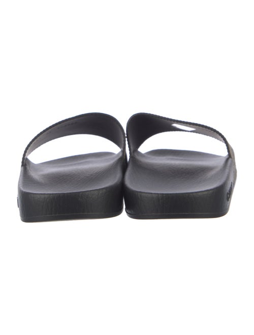 Gucci GG Supreme Slides