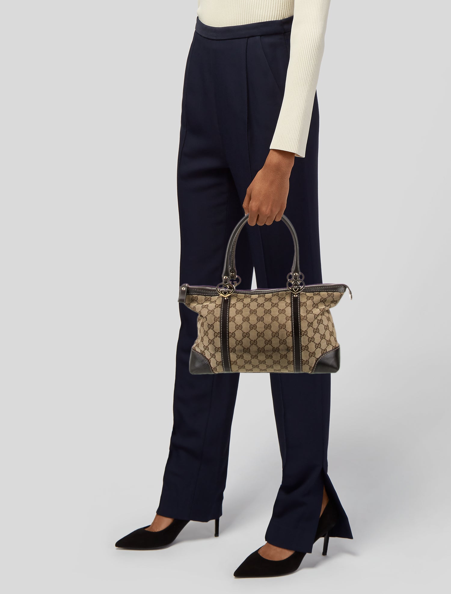 Gucci GG Canvas Lovely Heart Small