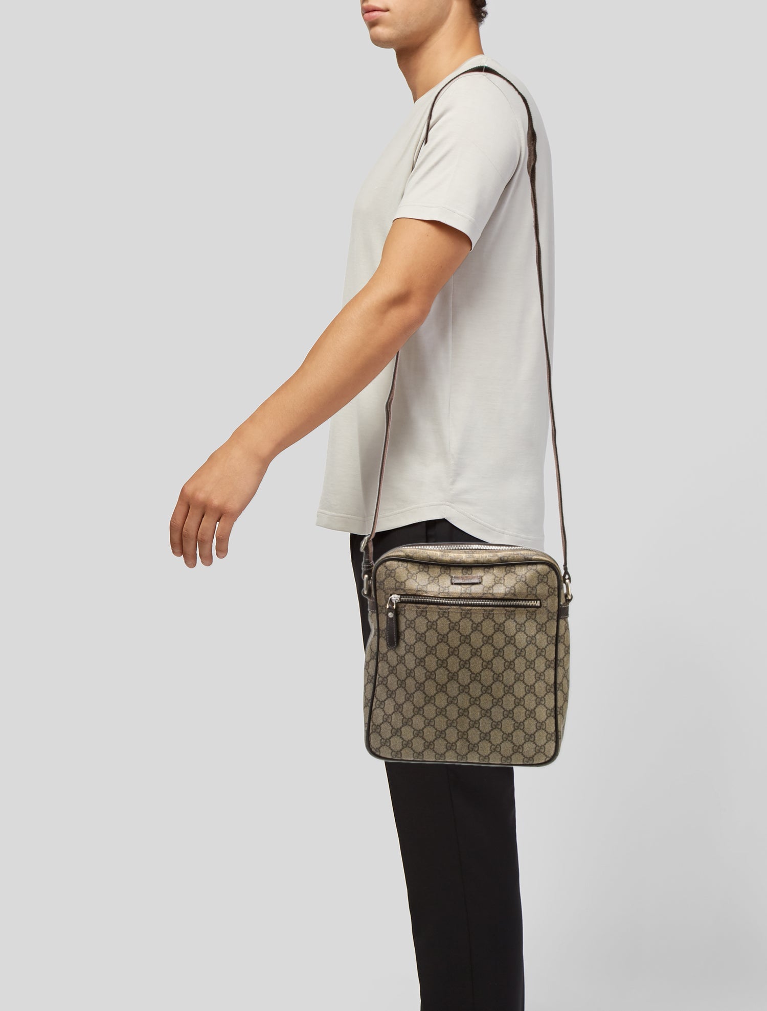 Gucci GG Supreme Messenger Bag