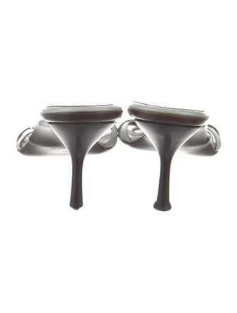 Gucci Interlocking G Logo Leather Slides