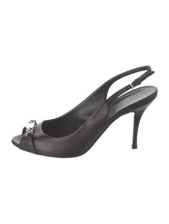 Gucci Leather Chain-Link Accents Slingback Pumps
