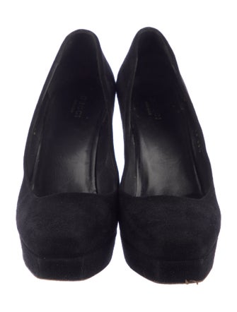 Gucci Suede Pumps