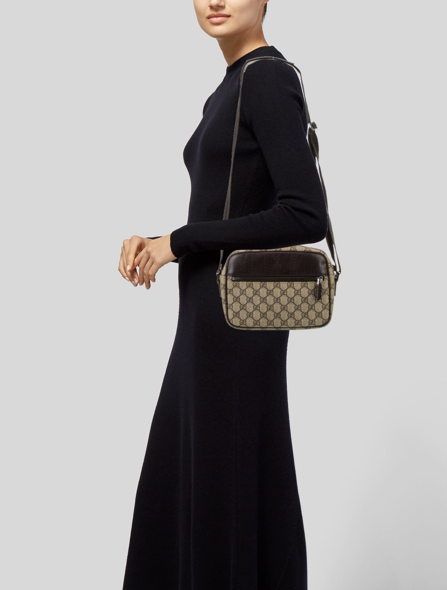 Gucci GG Supreme Crossbody Bag