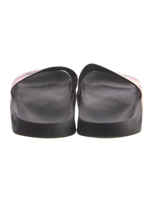 Gucci GG Supreme Slides
