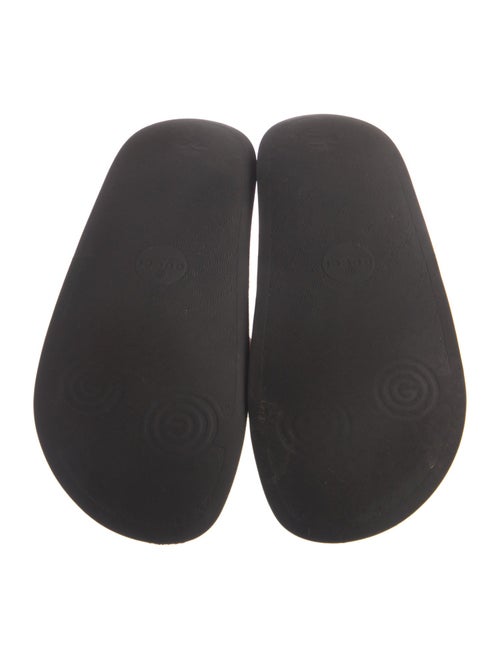 Gucci GG Supreme Slides