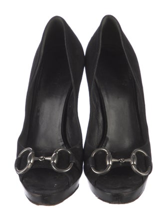 Gucci Horsebit Accent Suede Pumps