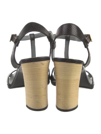 Gucci Leather T-Strap Sandals