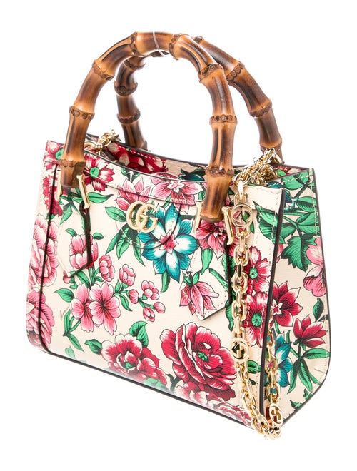 Gucci Double G Diana Mini
