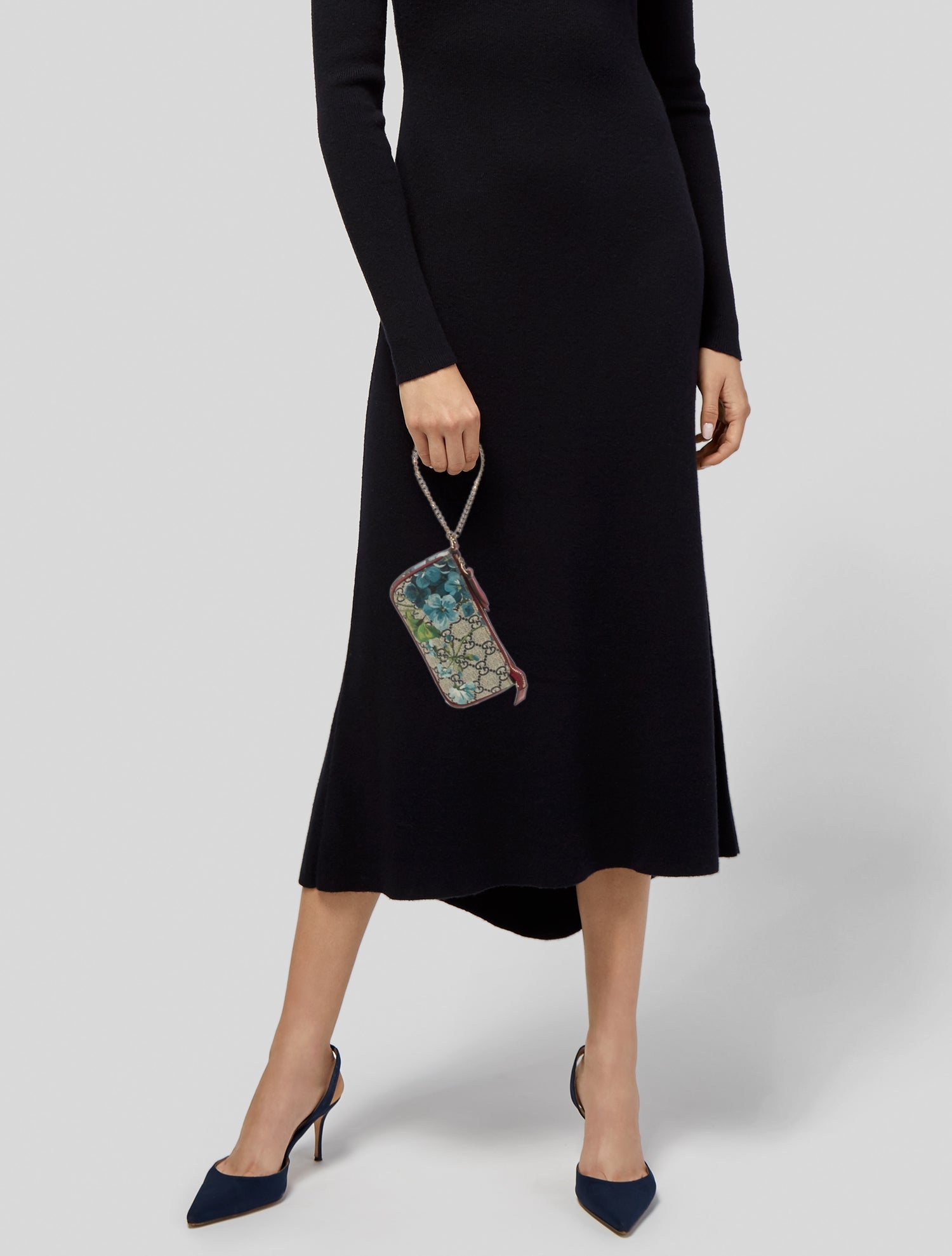 Gucci GG Supreme Crossbody Bag Mini