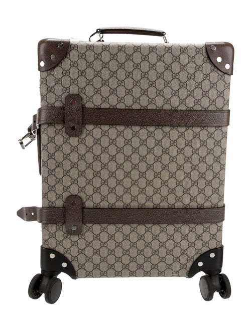 Gucci x Globe Trotter GG Supreme Medium Suitcase