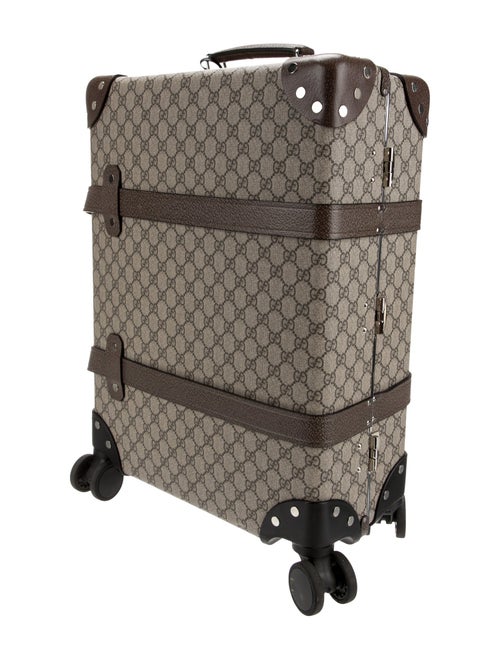 Gucci x Globe Trotter GG Supreme Medium Suitcase