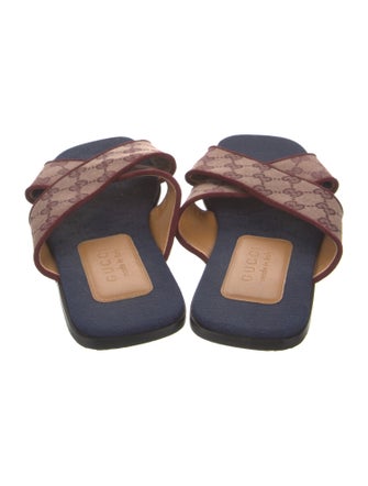Gucci GG Canvas Canvas Slides