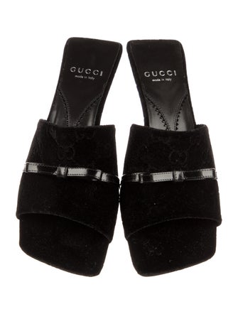 Gucci Velvet Bow Accents Slides