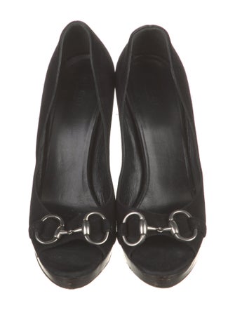 Gucci Horsebit Accent Suede Pumps