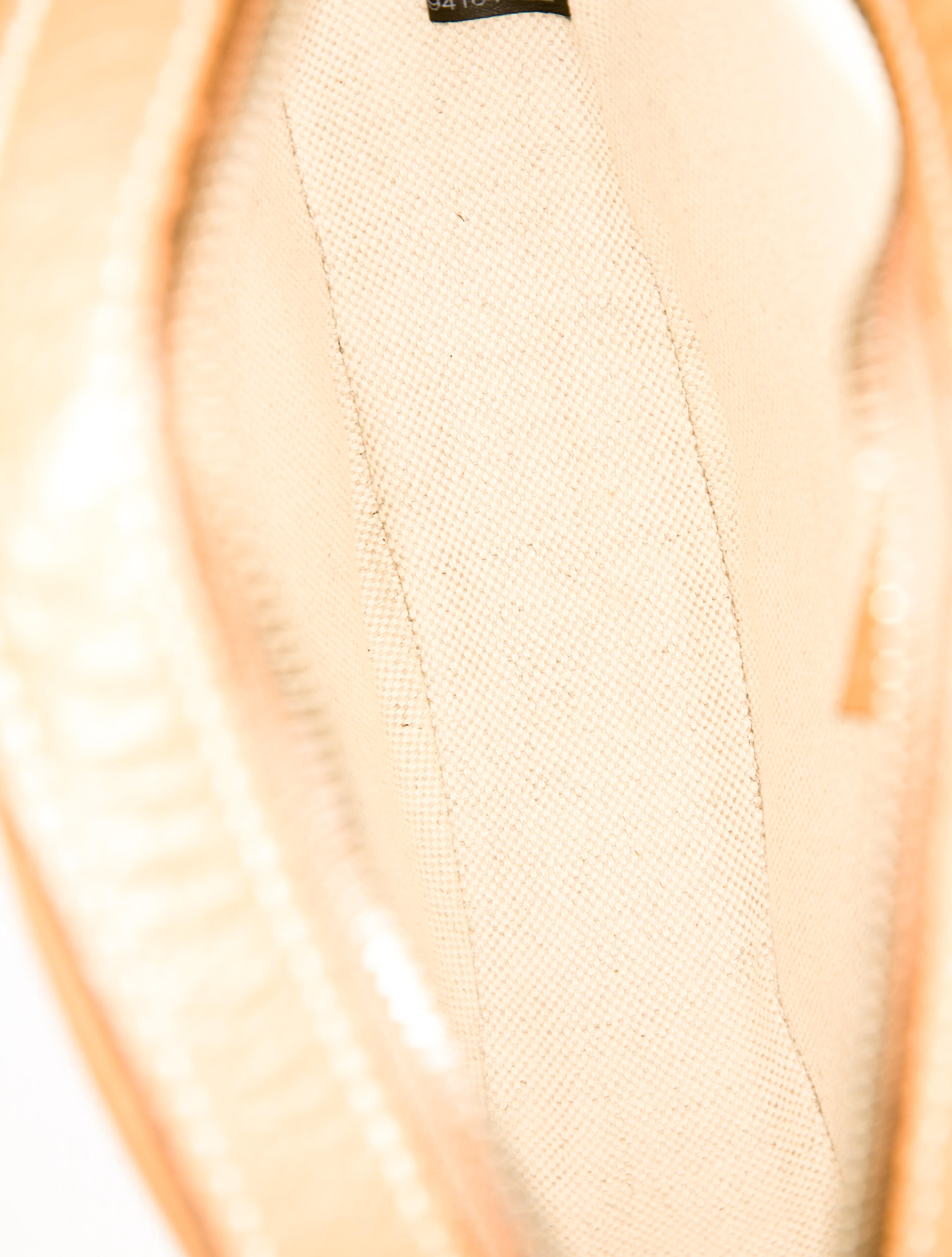 Gucci round mickey shoulder bag