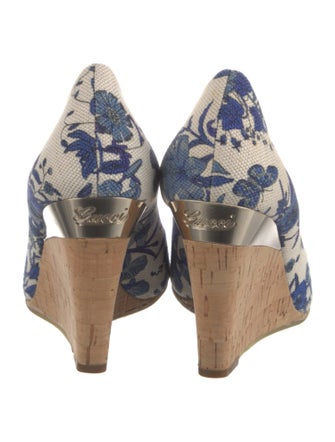 Gucci Microguccissima Pattern Canvas Pumps