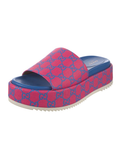 Gucci GG Supreme Slides