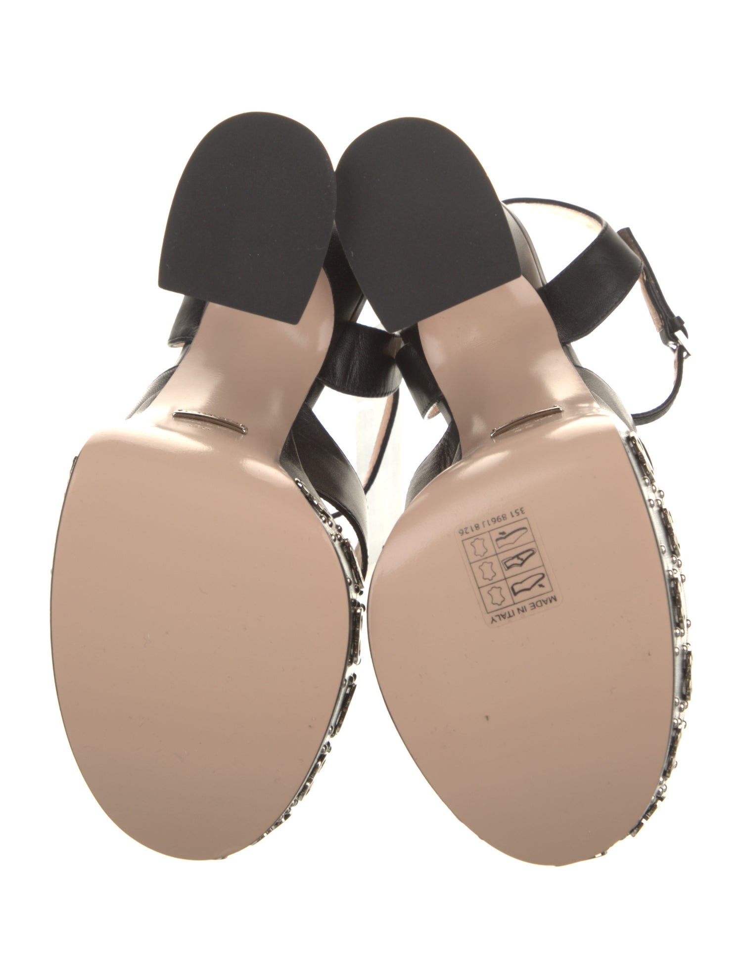 Gucci Double G Logo Leather Pumps