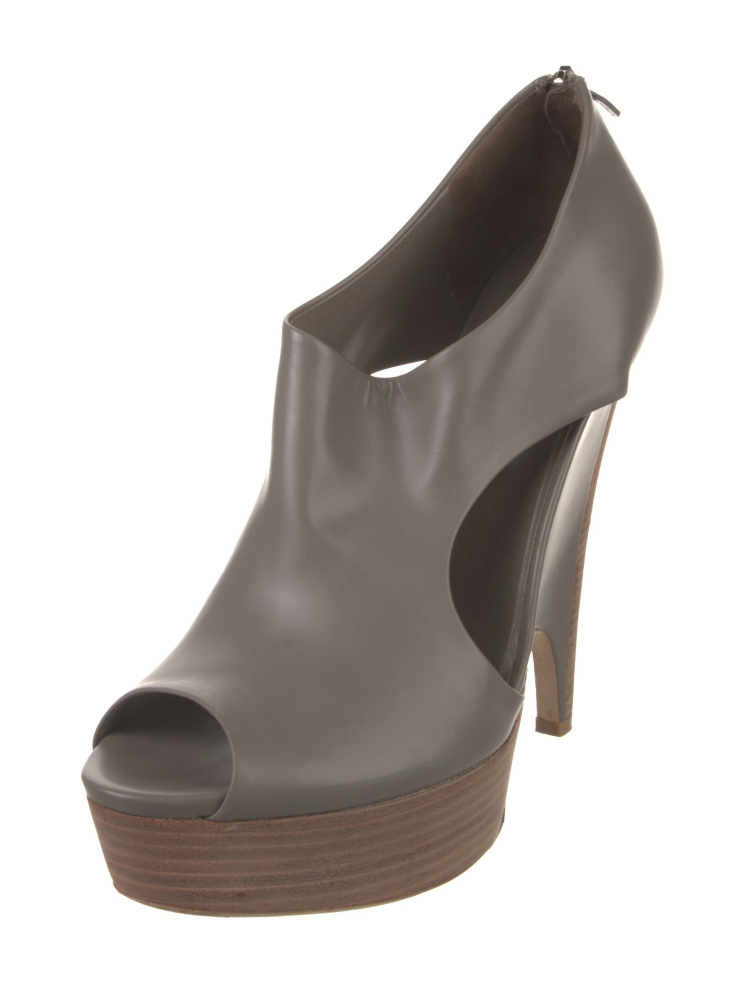 Gucci Leather Slingback Sandals