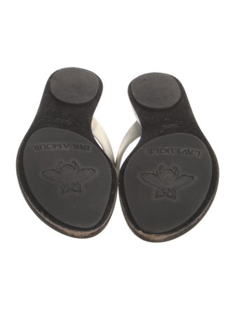 Gucci Running GG Logo Leather Flip Flops