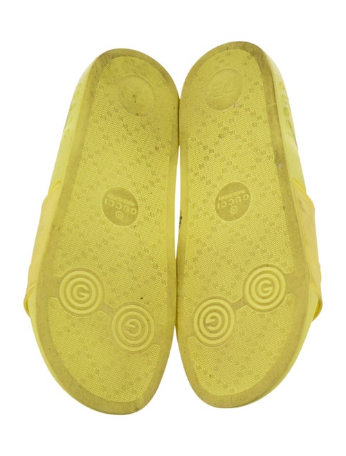 Gucci Giallo Interlocking G Logo Slides