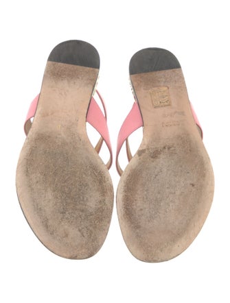 Gucci Double G Logo Leather Flip Flops