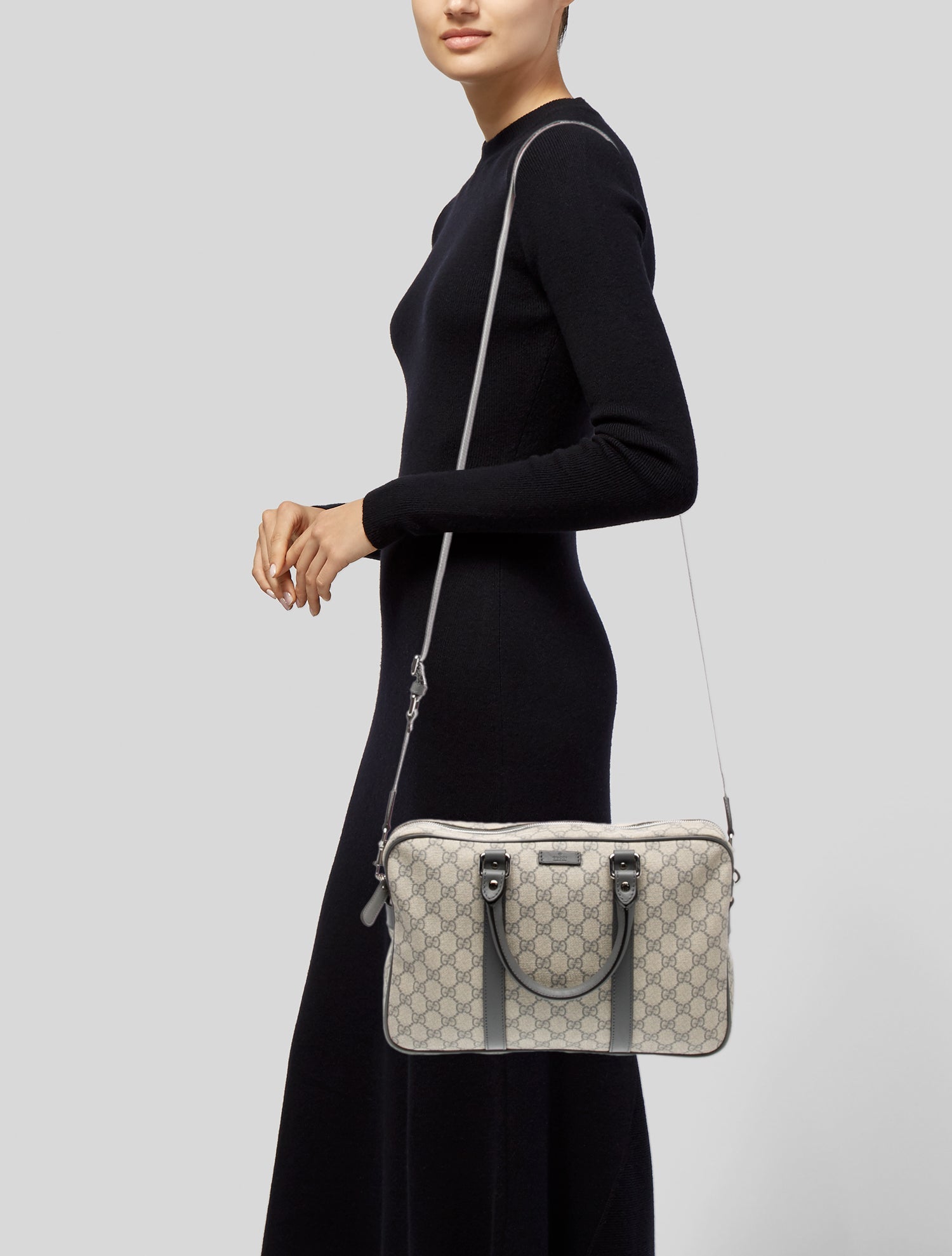 Gucci GG Supreme Shoulder Bag