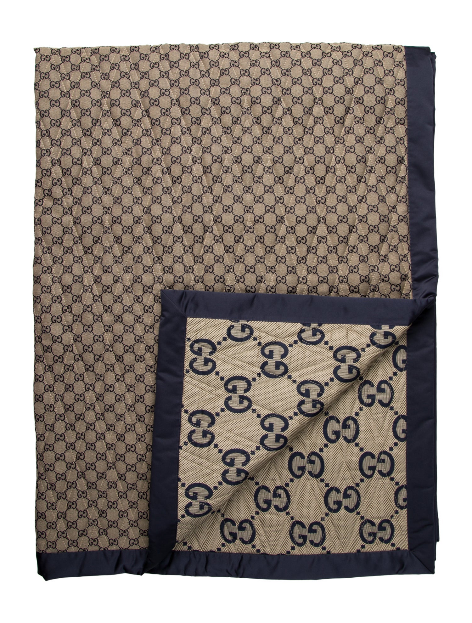 Gucci GG Jumbo Supreme Quilt