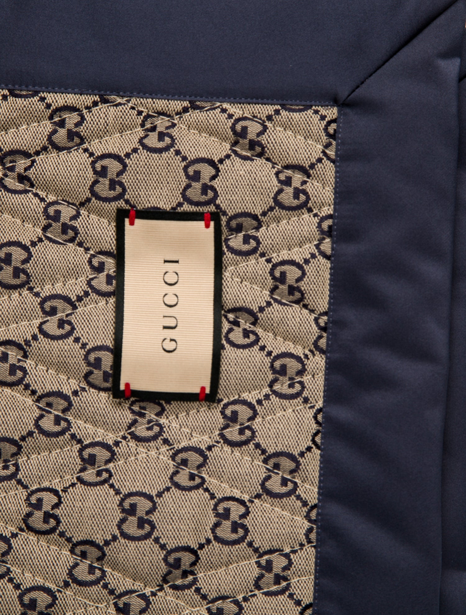 Gucci GG Jumbo Supreme Quilt