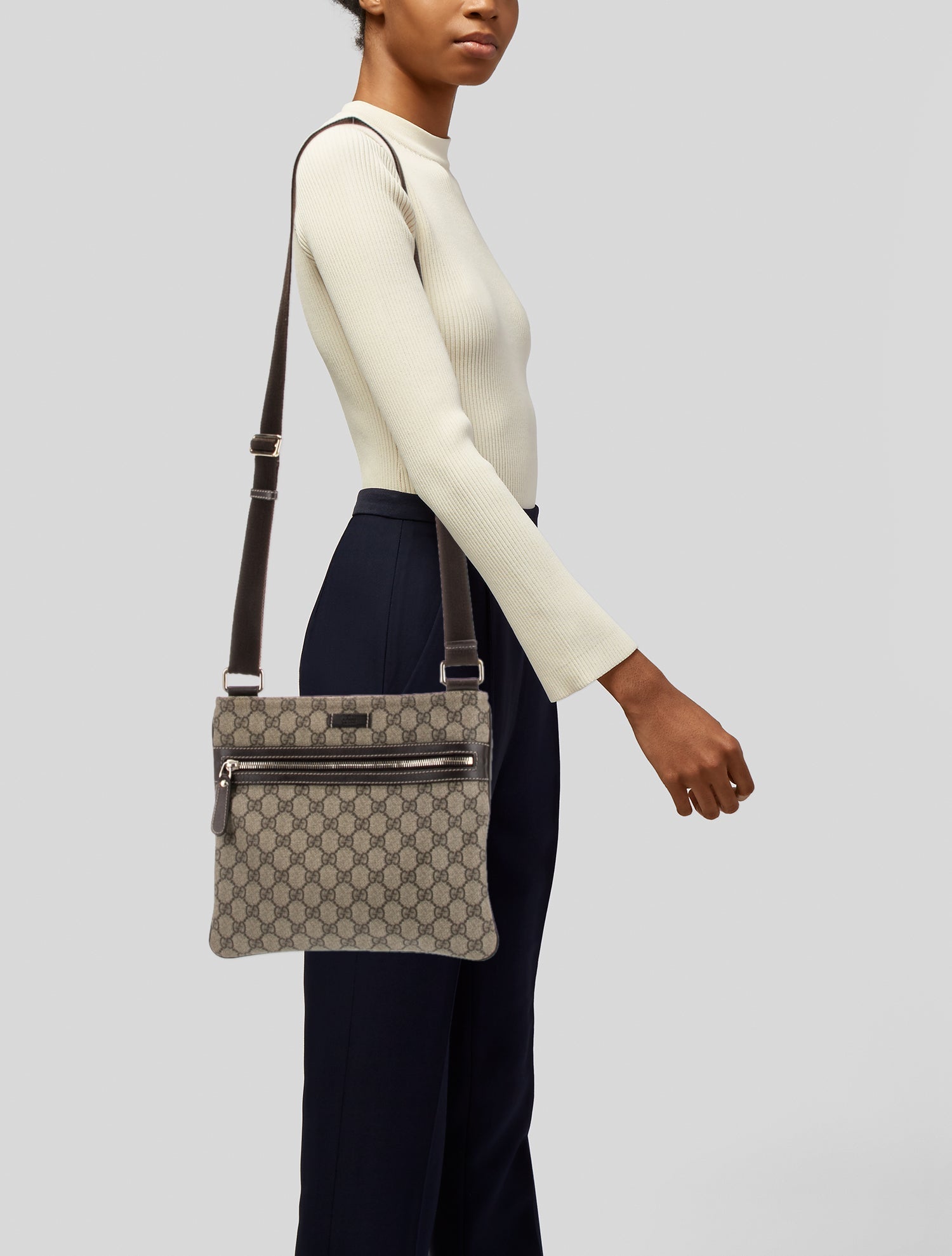 Gucci GG Supreme Messenger Bag