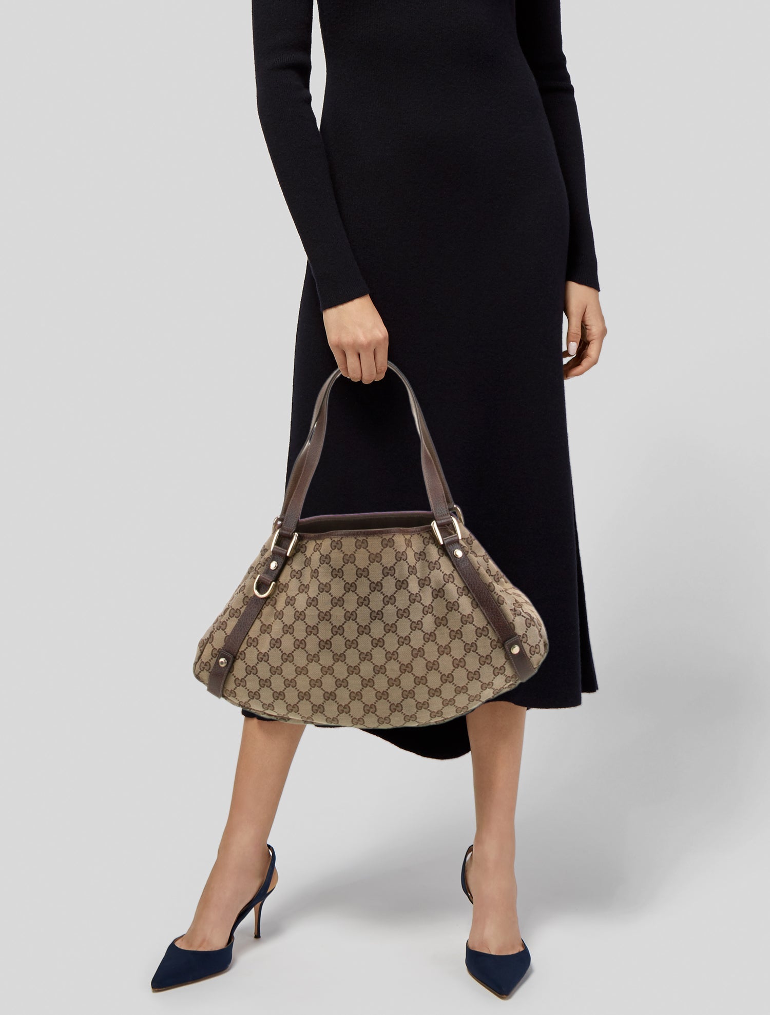 Gucci GG Canvas Abbey Medium